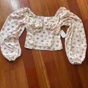 Abound romantic top NWT